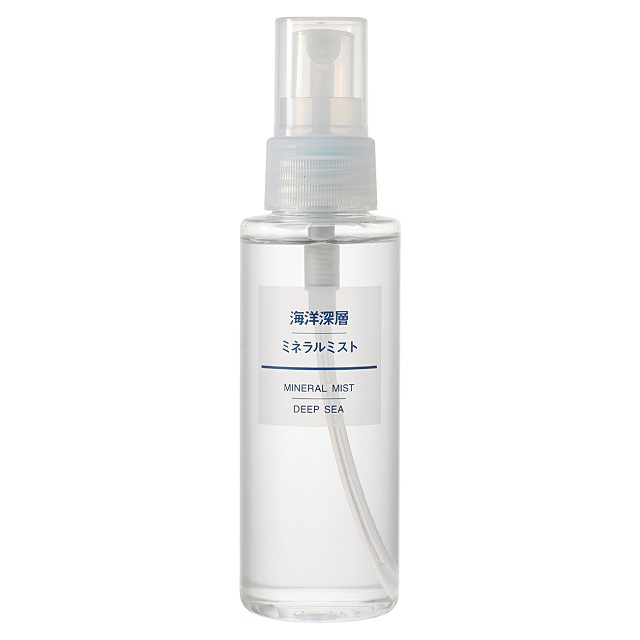 Xịt khoáng Muji Mineral Mist Deep Sea của Nhật Bản tốt nhất cho da dầu và mụn