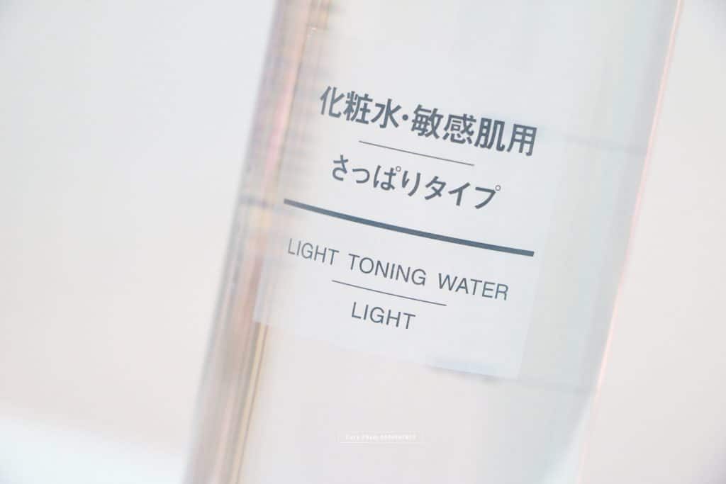 nuoc-hoa-hong-muji-light-toning-water-light-cho-da-nhay-cam