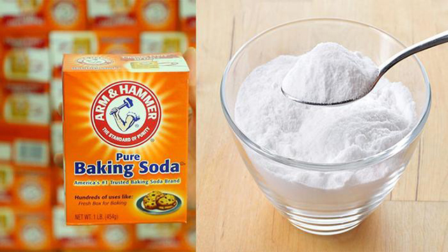 Tẩy tế bào chết cho da nhờn từ baking soda